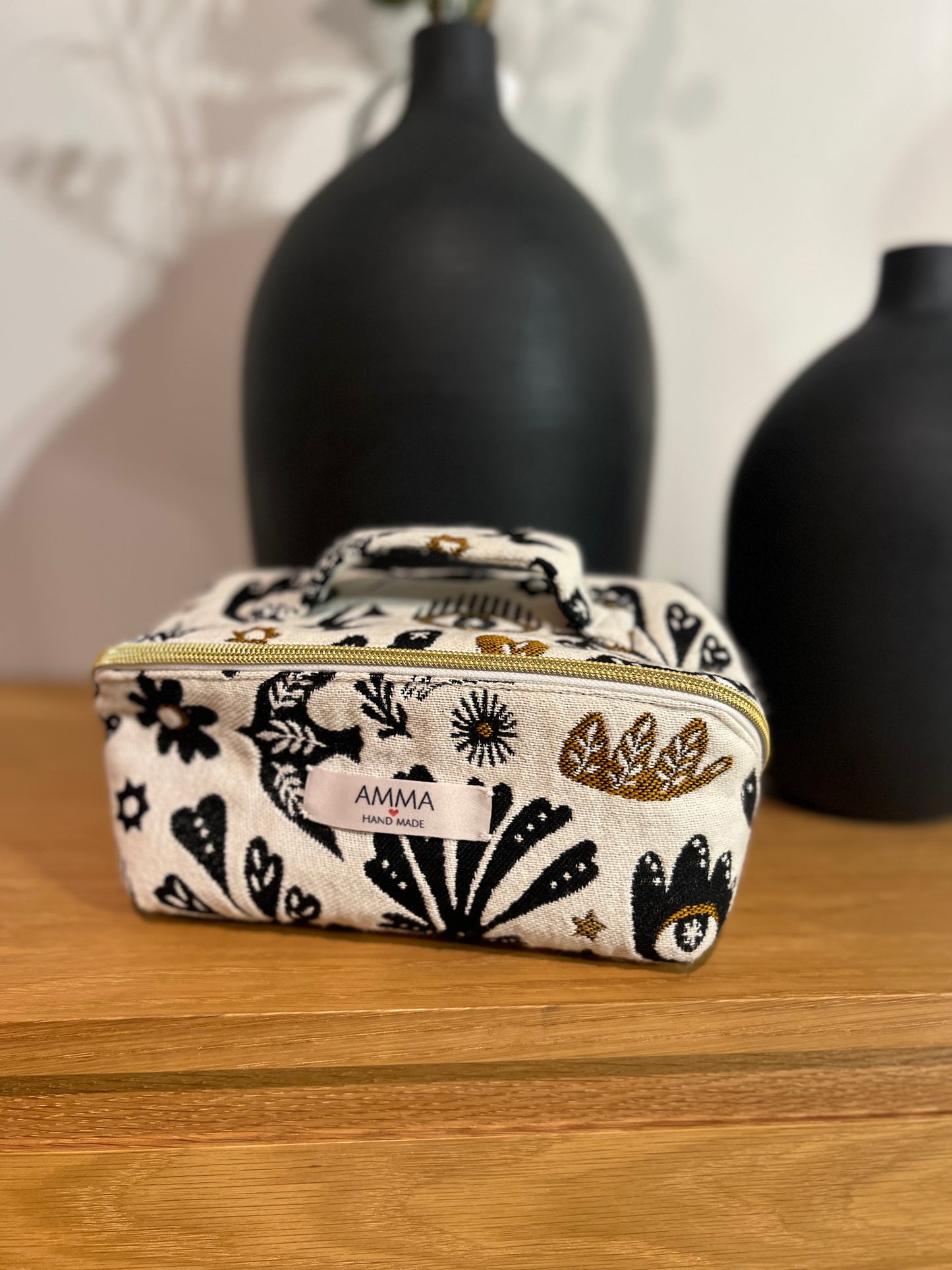 Arty Jacquard toiletry bag - Flat opening